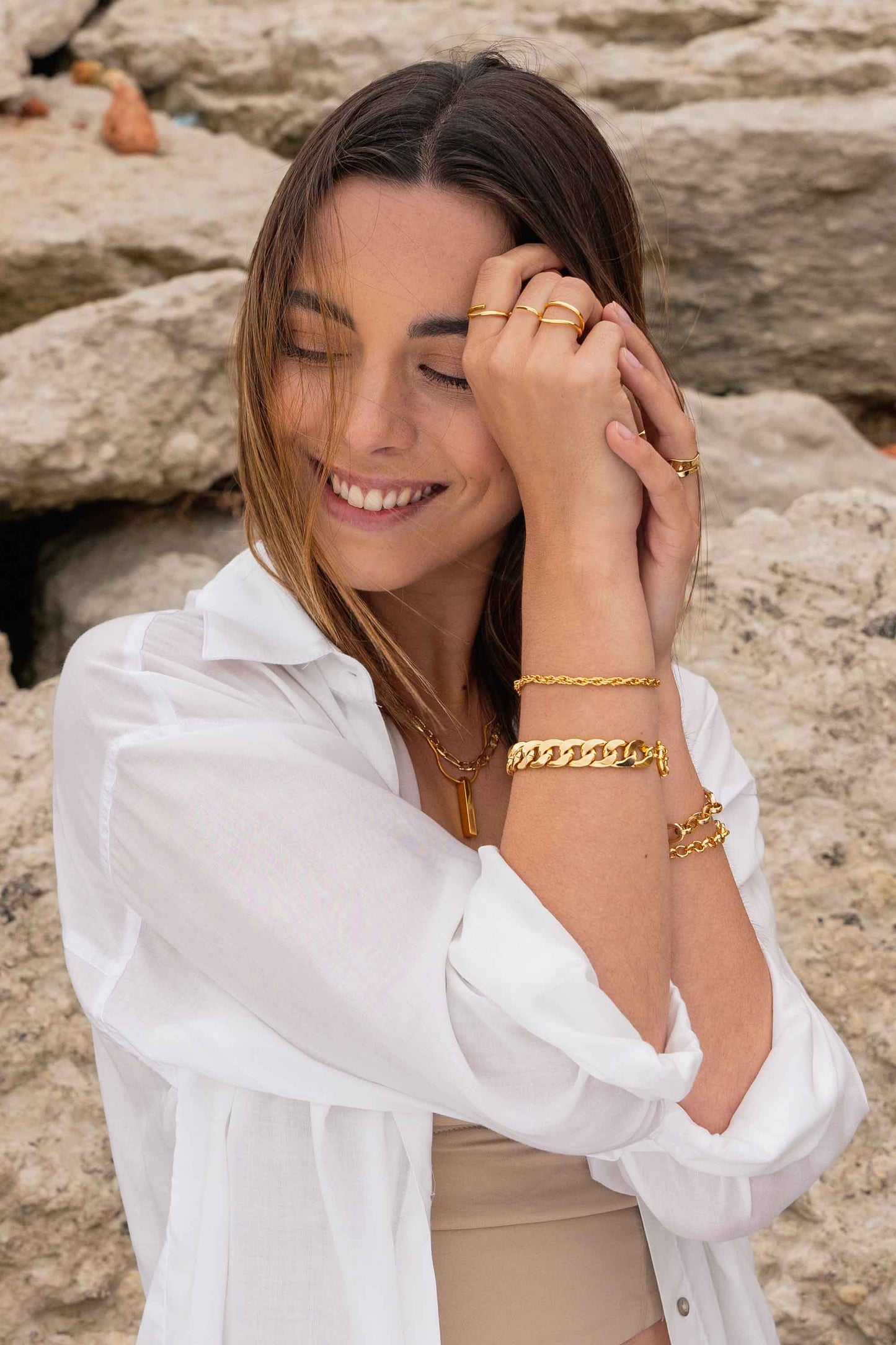 chunky-gold-cuban-curb-statement-bracelet-chain-on-body