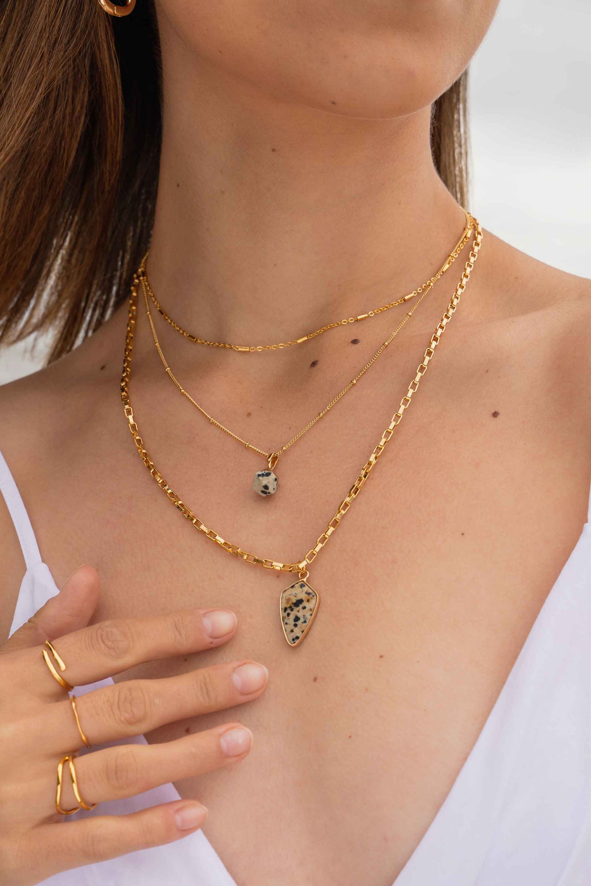dalmatian-jasper-stone-arrow-chunky-chain-necklace-on-body