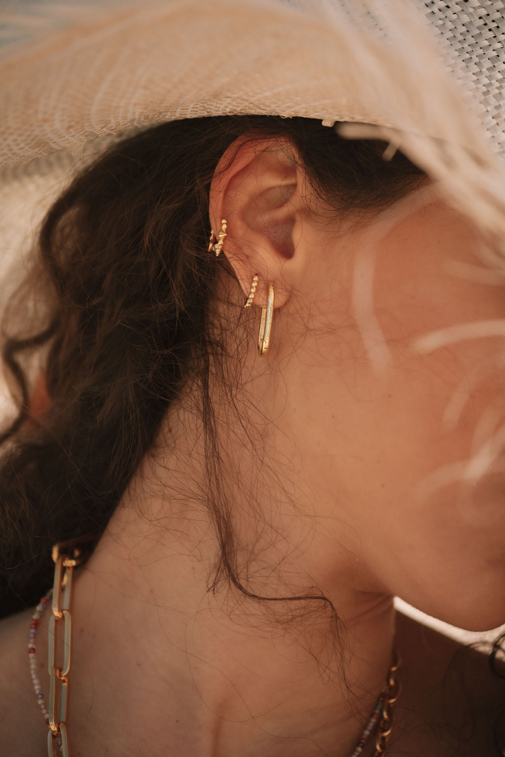 GOLD OVAL HOOPS ON BODY